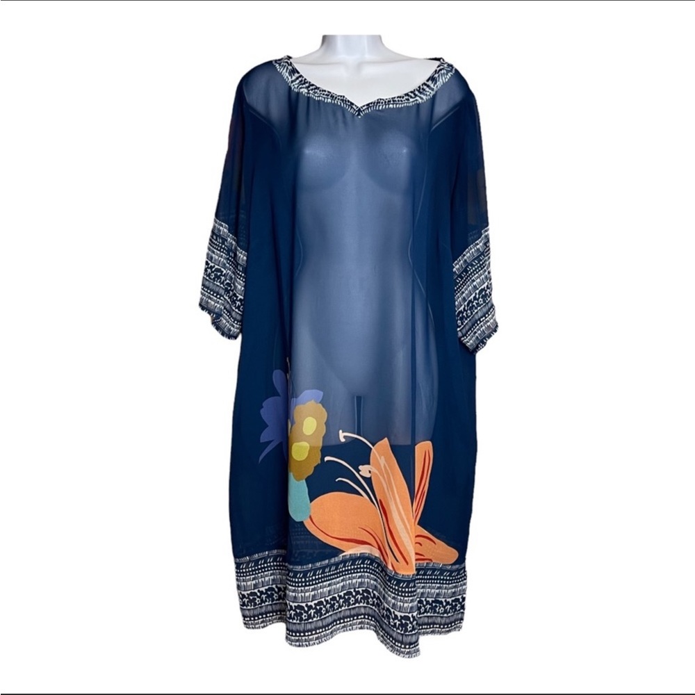Soft surrounding beach cover up size large